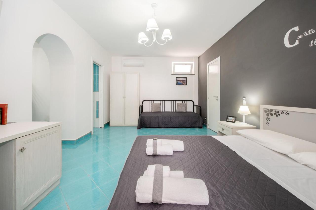La Casa Del Pozzo Vecchio Bed & Breakfast Procida Luaran gambar